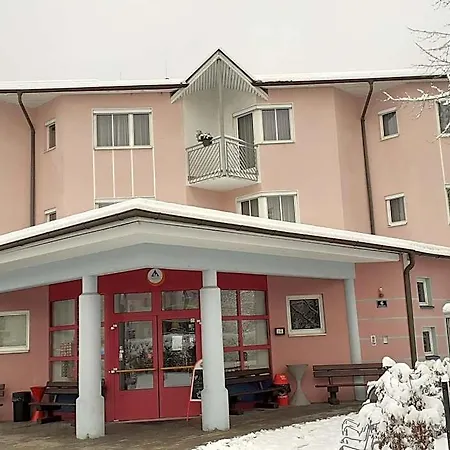 Vandrarhem Jugend- Und Familiengaestehaus Klagenfurt *