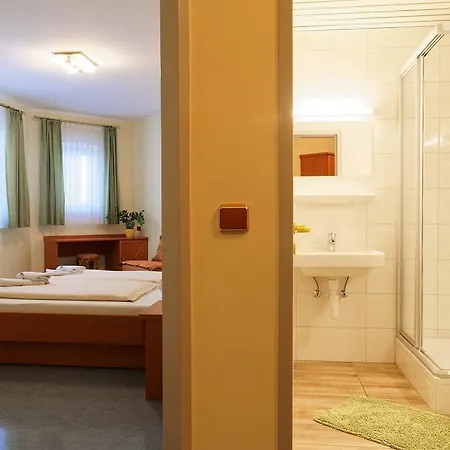 Vandrarhem Jugend- Und Familiengaestehaus Klagenfurt Klagenfurt am Woerthersee