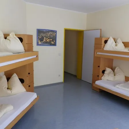 Hostel Jugend- Und Familiengaestehaus Klagenfurt *