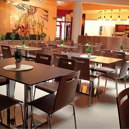 Jugend- Und Familiengaestehaus Klagenfurt Hostal *