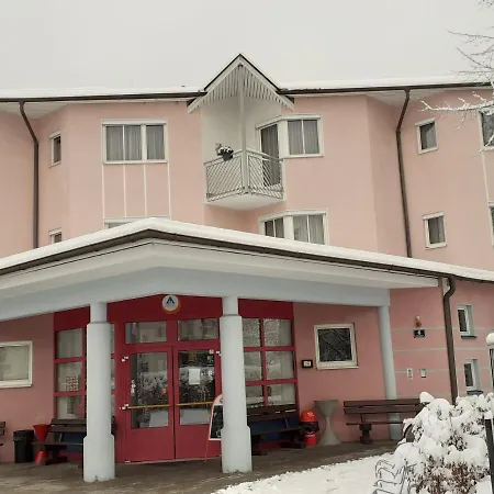 Jugend- Und Familiengaestehaus Klagenfurt * קלגנפורט