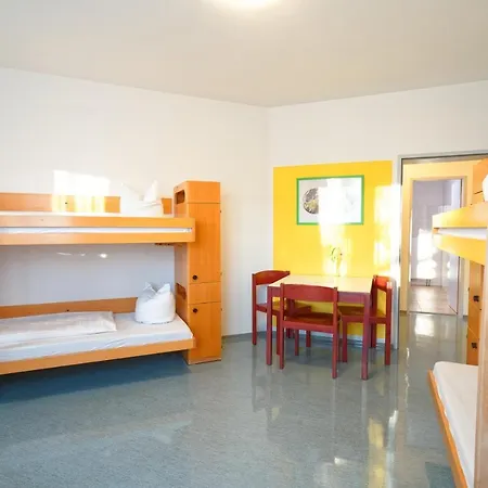 Jugend- Und Familiengaestehaus Klagenfurt Hostal